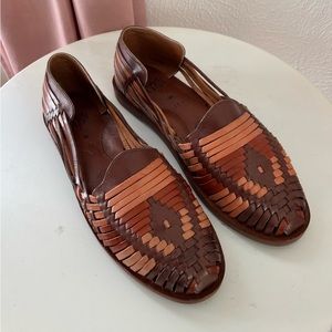 NIB Huarache Sandals